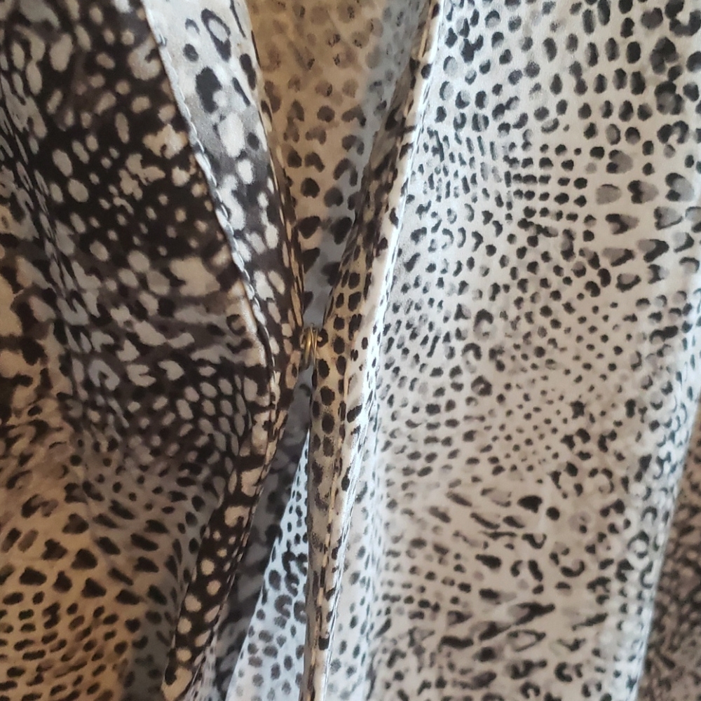 Top - Picture 5 of 6